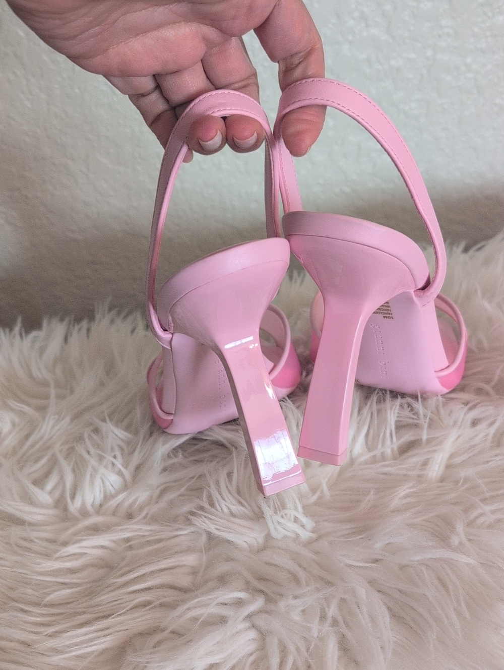 Gianni Bini Soft Pink Slingback Block Heels - Picture 3 of 9